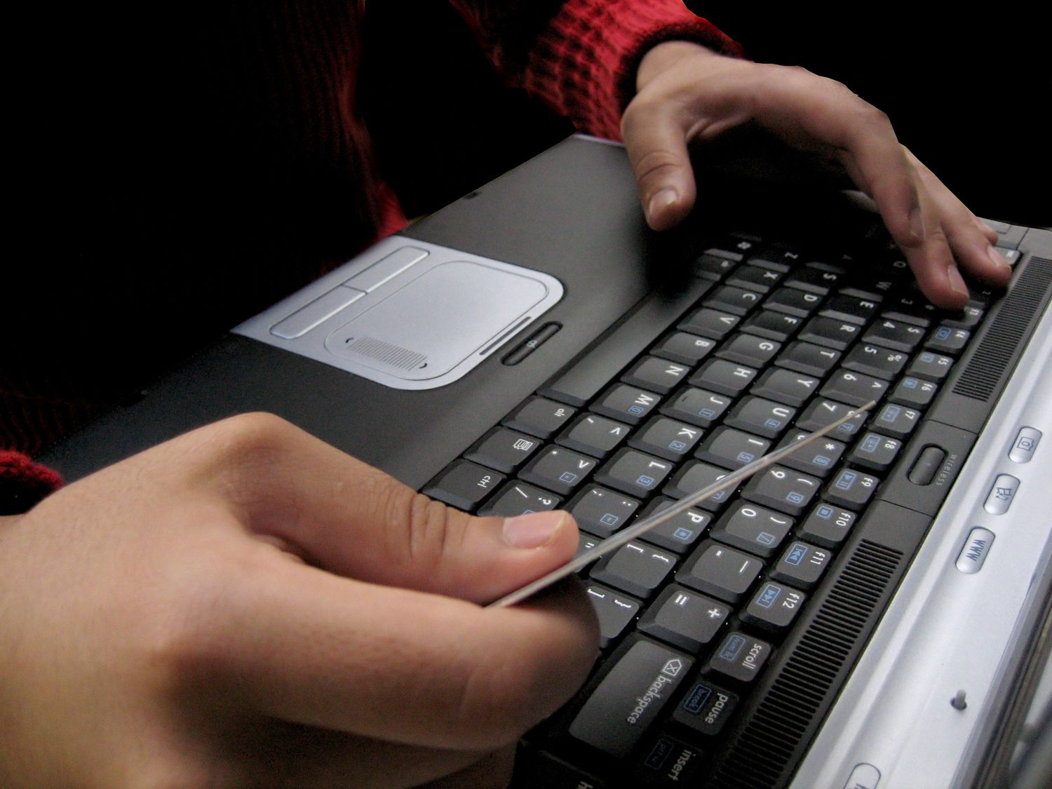 کلاهبرداری اینترنتی